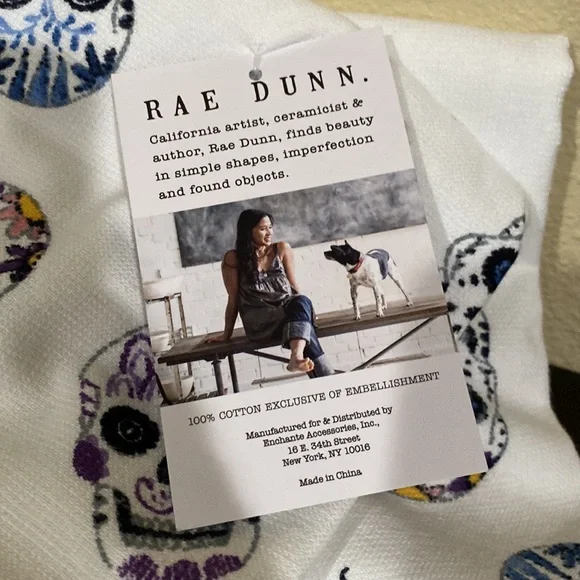 NWT Rae Dunn Sugar Skull Dia de los muertos kitchen towels - Picture 3 of 4